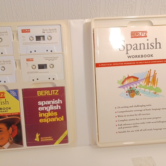 Berlitz Learn Spanish Cassette And Book Set - Picture 2 of 9